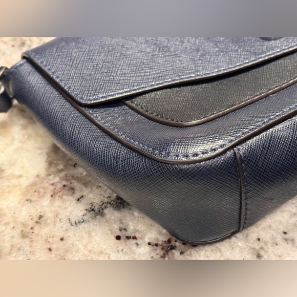 Vintage Michael kors Elegant navy blue Leather Crossbody Bag 9x6in w/ 19in strap - Picture 2 of 14